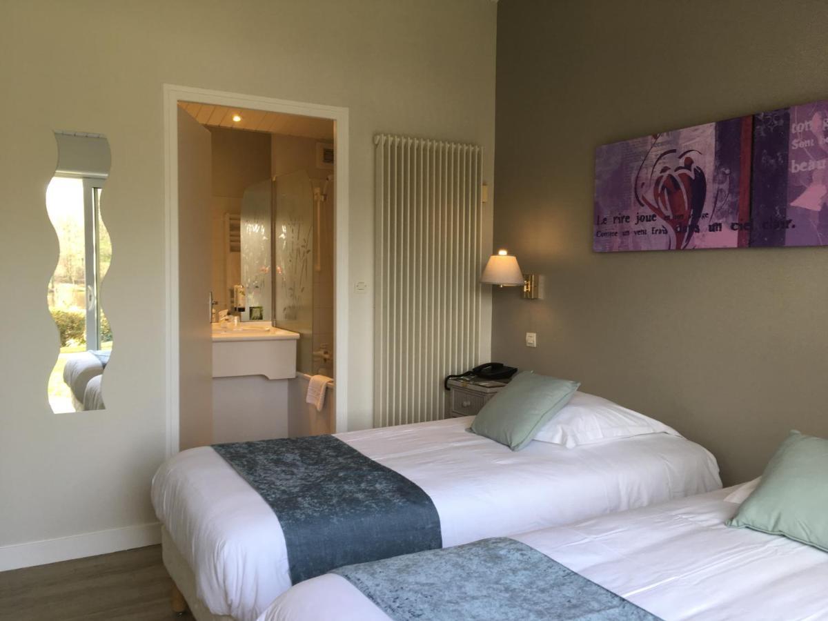 Logis Hotel Val De Vienne Le Vigeant Dış mekan fotoğraf